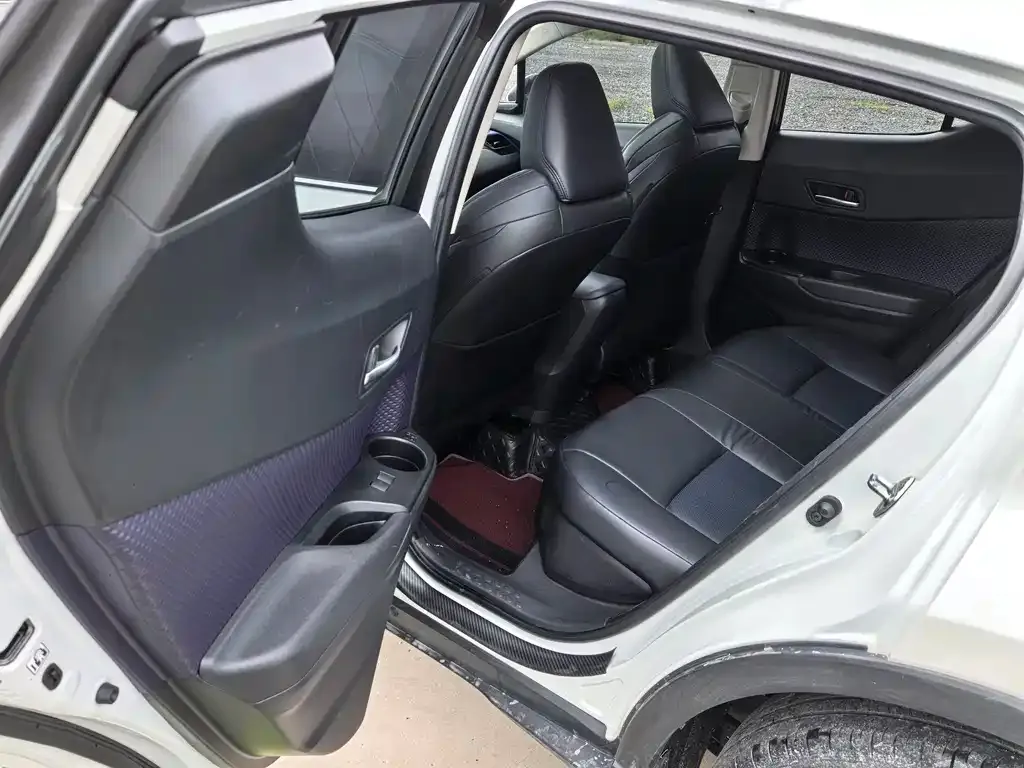 Toyota C-HR 2021 из CN, фото 8
