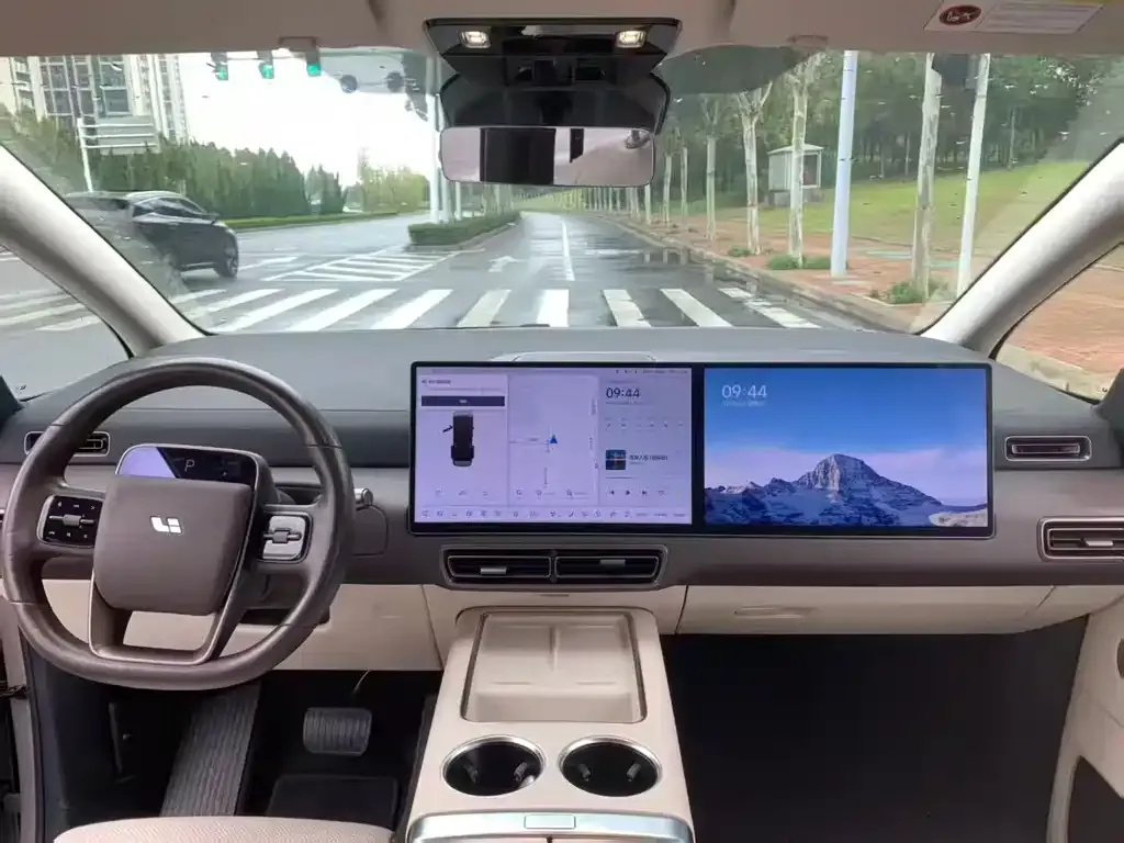 Li Auto MEGA 2024 из CN, фото 4