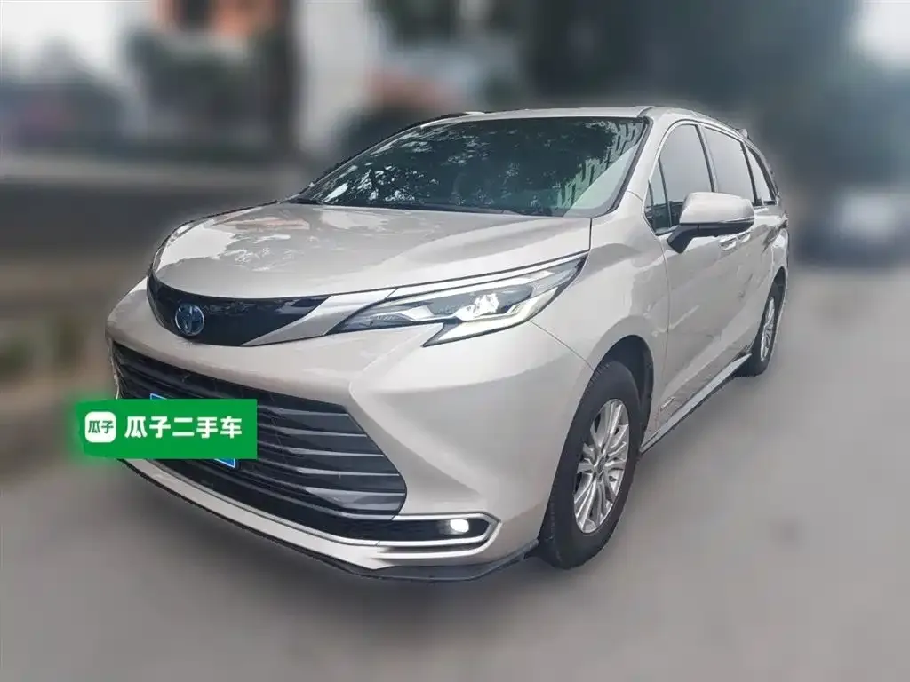 Toyota Sienna 2022 из CN, фото 1