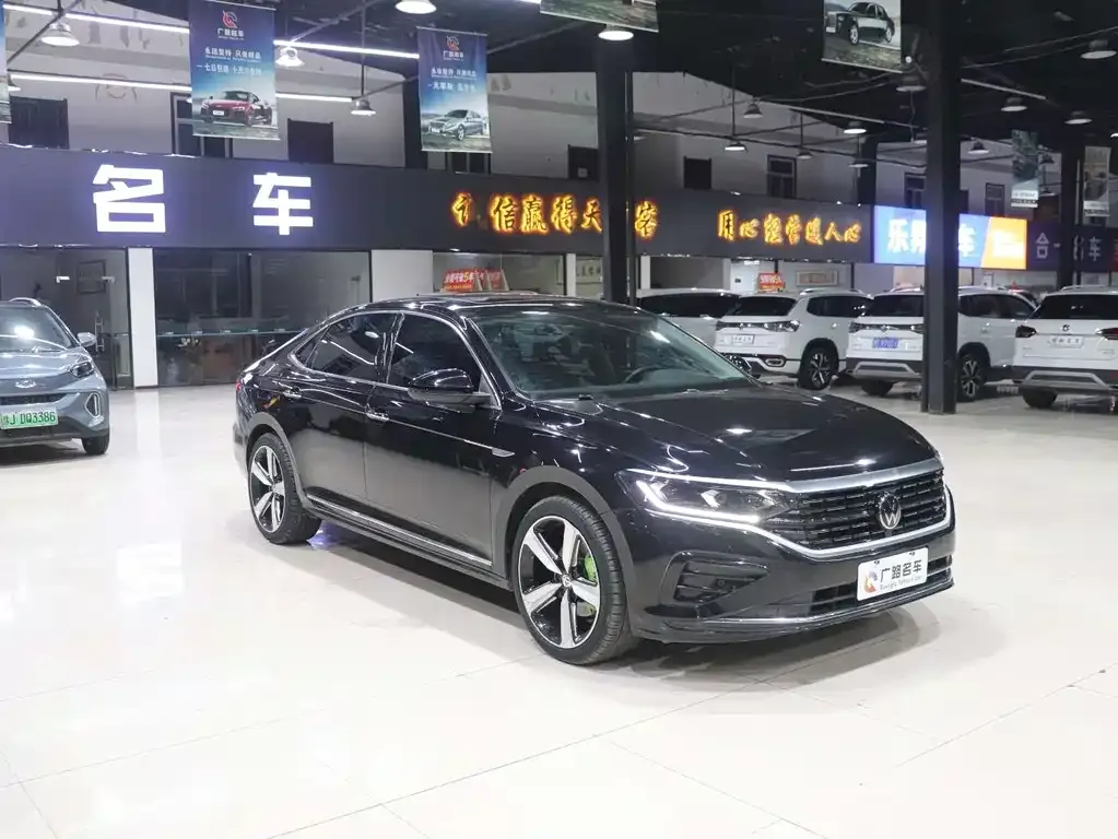 Volkswagen Passat — фото 2