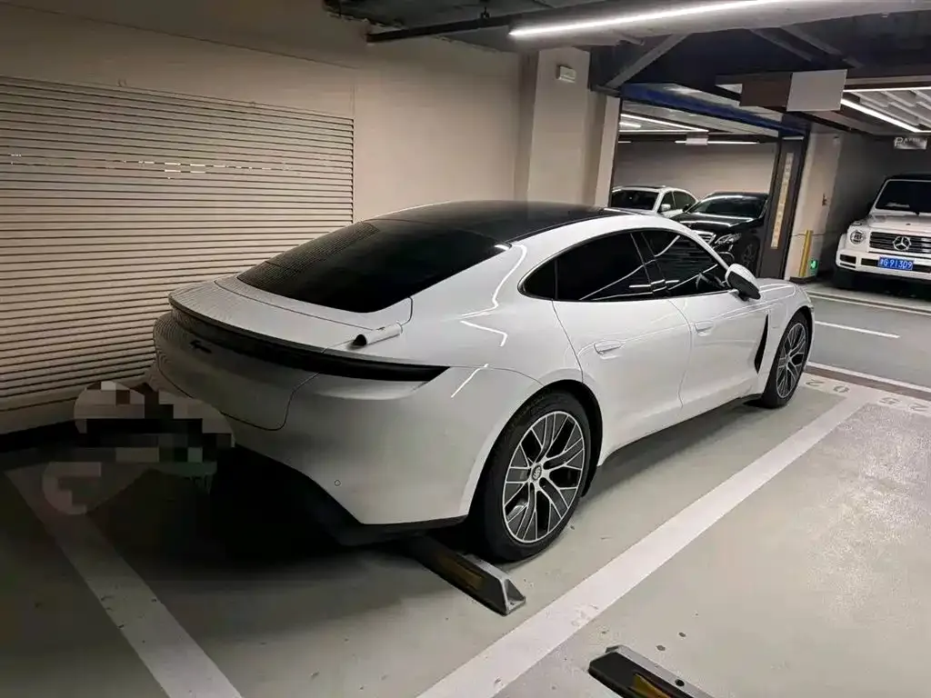 Porsche Taycan 2024 из CN, фото 4