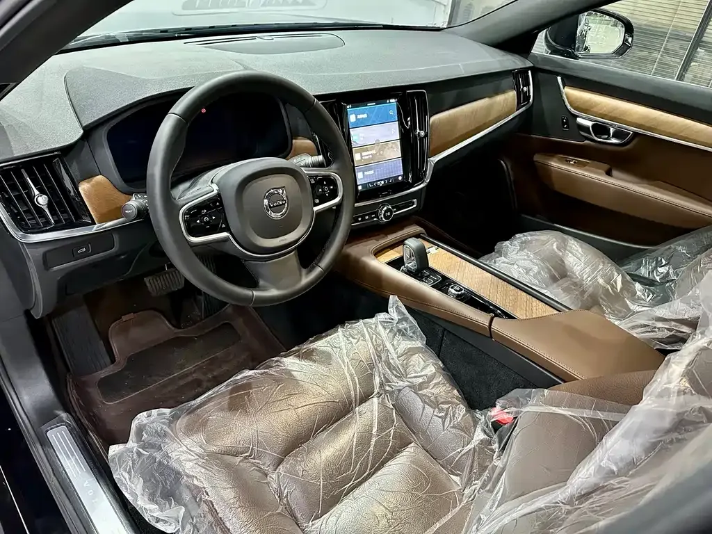 Volvo S90 2024 из CN, фото 10