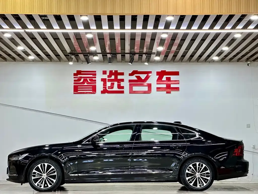 Volvo S90 2024 из CN, фото 4