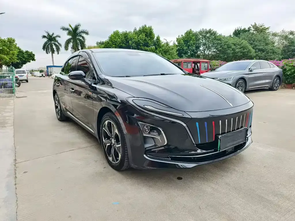 Hongqi E-QM5 2023 из CN, фото 3