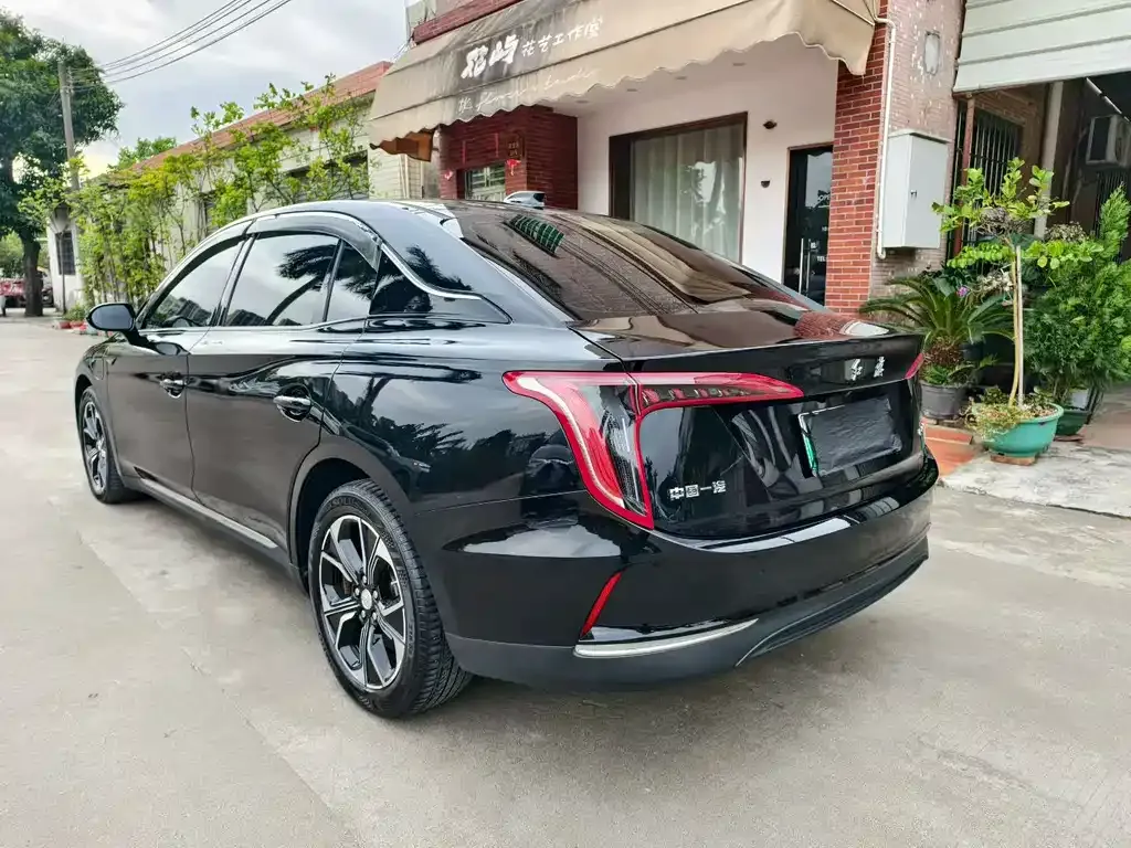 Hongqi E-QM5 2023 из CN, фото 7