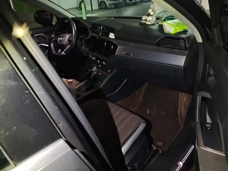 Audi Q3 2021 из CN, фото 8