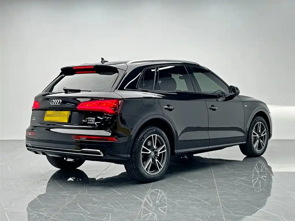 Audi Q5L 2021 из CN, фото 6
