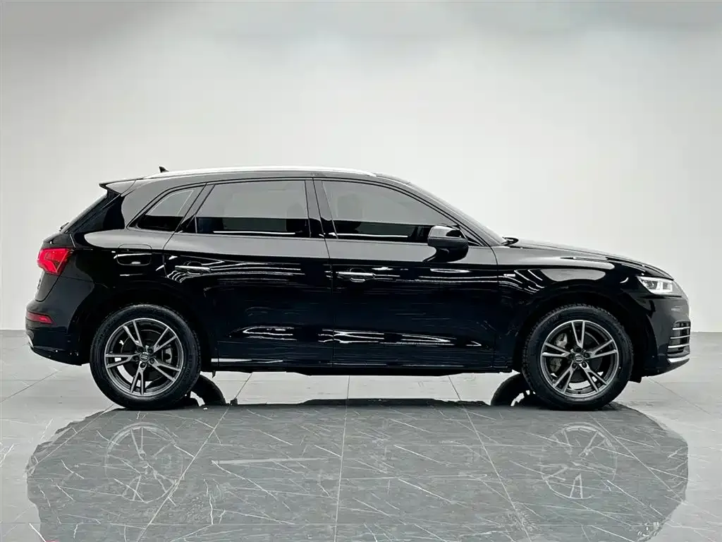 Audi Q5L 2021 из CN, фото 7