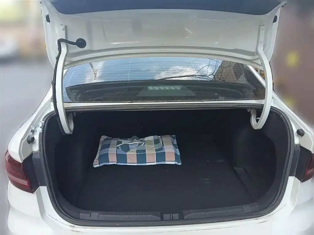 Volkswagen Lavida 2022 из CN, фото 10
