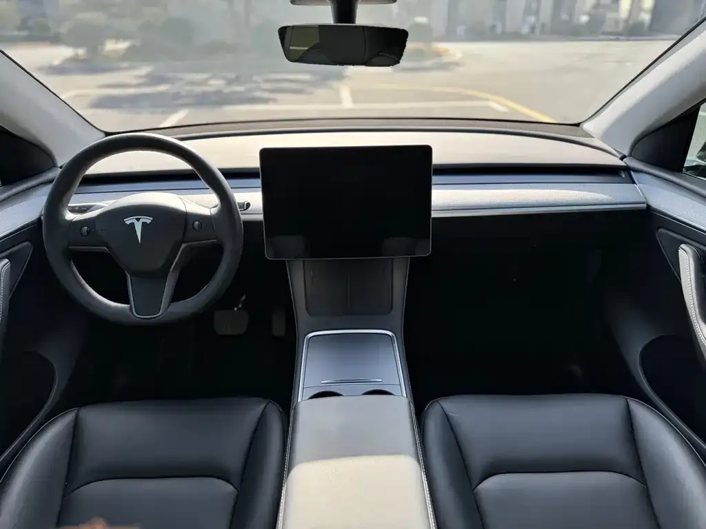 Tesla Model Y 2024 из CN, фото 5