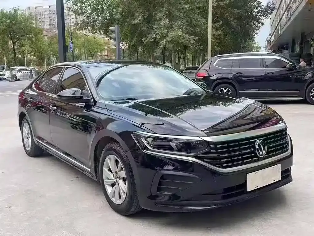 Volkswagen Passat 2023 из CN, фото 2