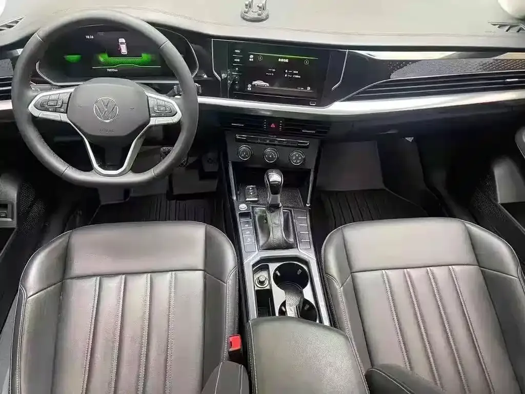 Volkswagen Passat 2023 из CN, фото 4