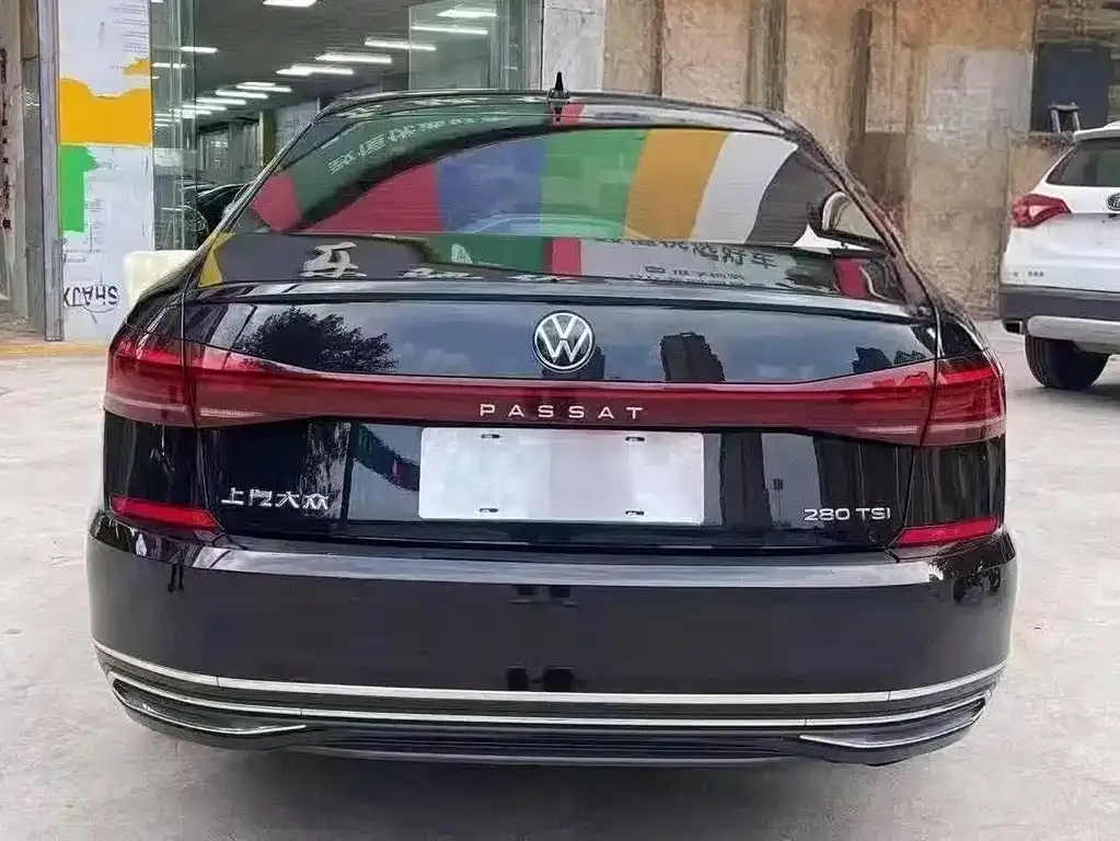 Volkswagen Passat 2023 из CN, фото 7