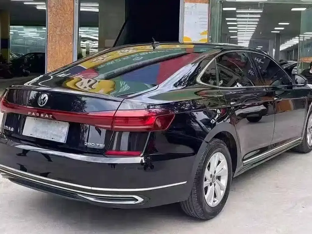 Volkswagen Passat 2023 из CN, фото 9