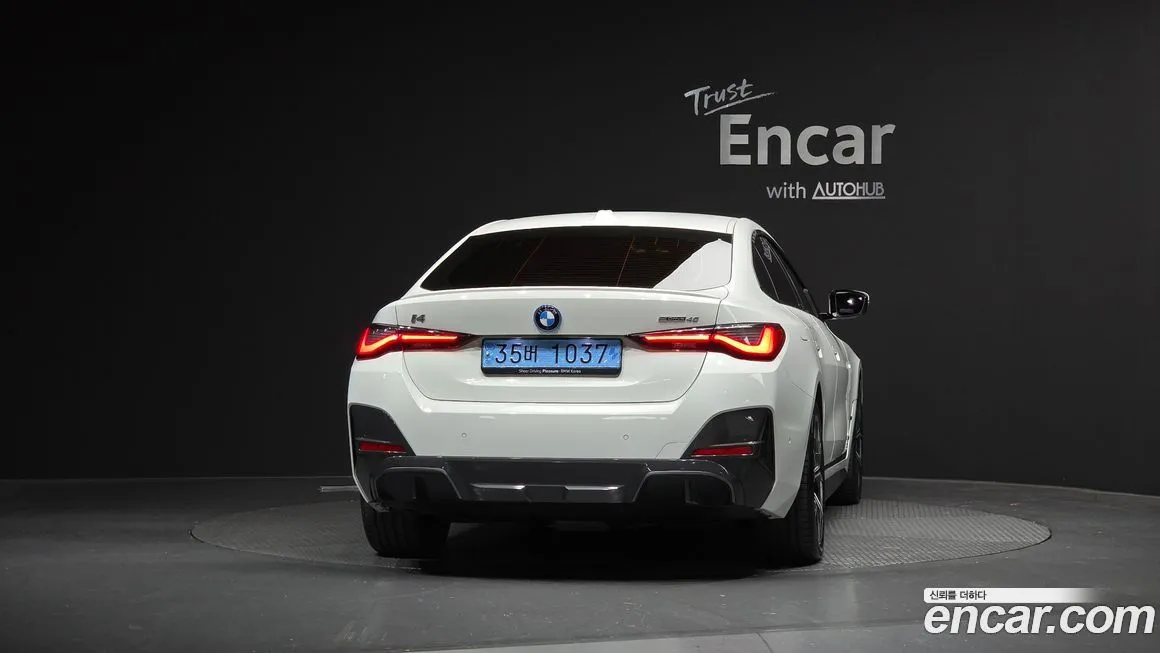 BMW i4 — фото 4