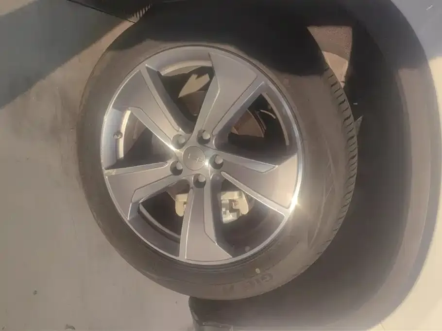 Geely Haoyue L 2024 из CN, фото 6