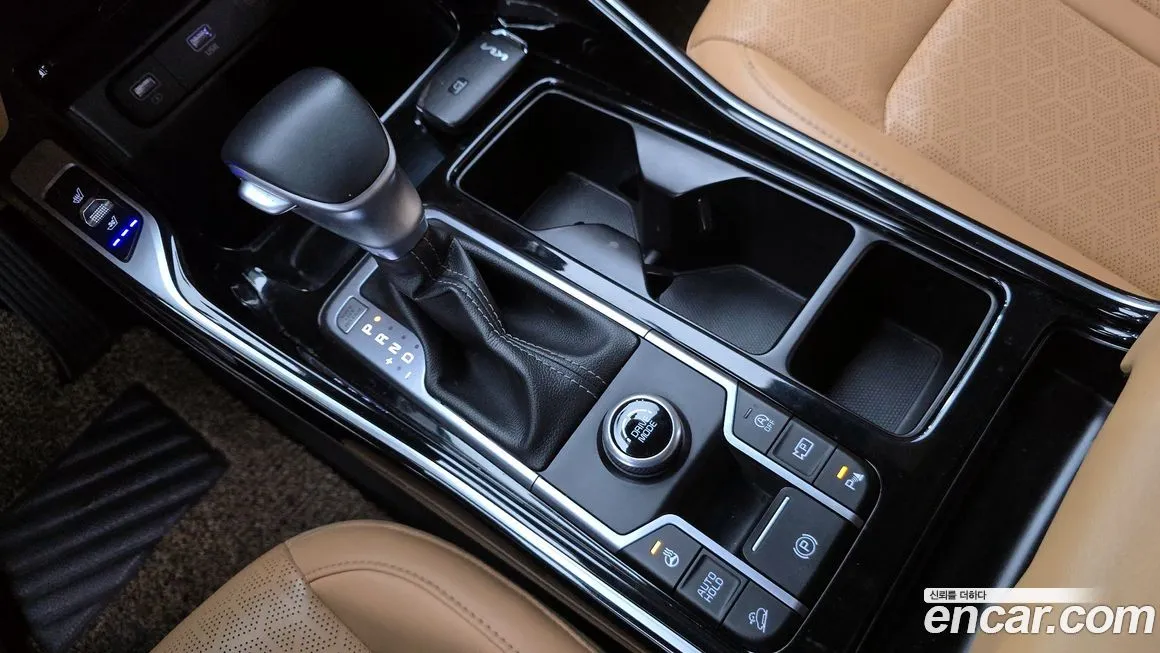 Kia Sorento — фото 9