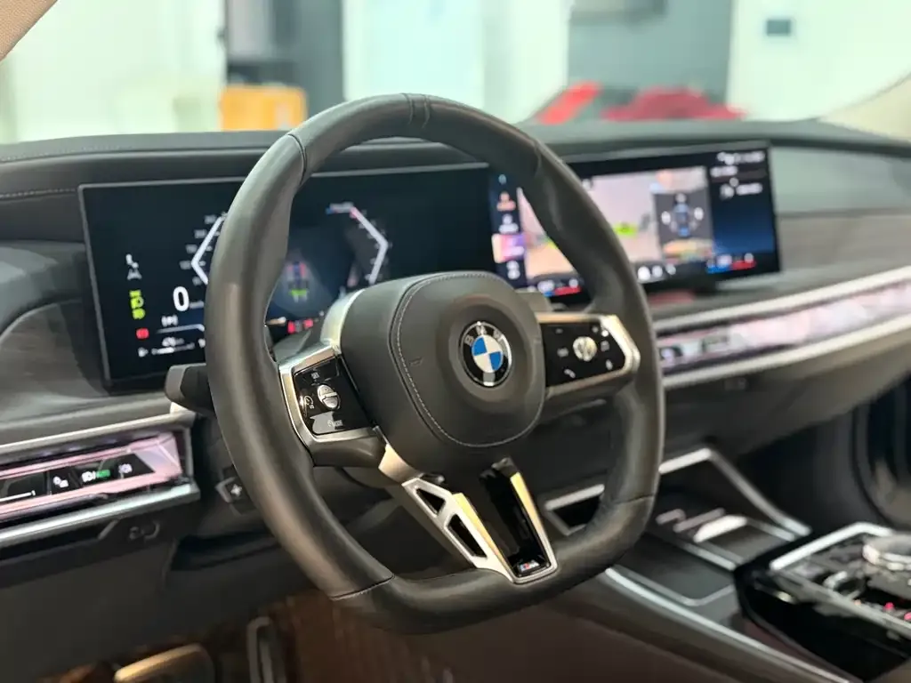BMW 7 Series 2023 из CN, фото 9