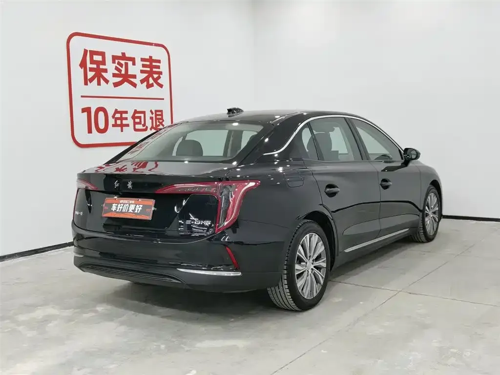 Hongqi E-QM5 2024 из CN, фото 2