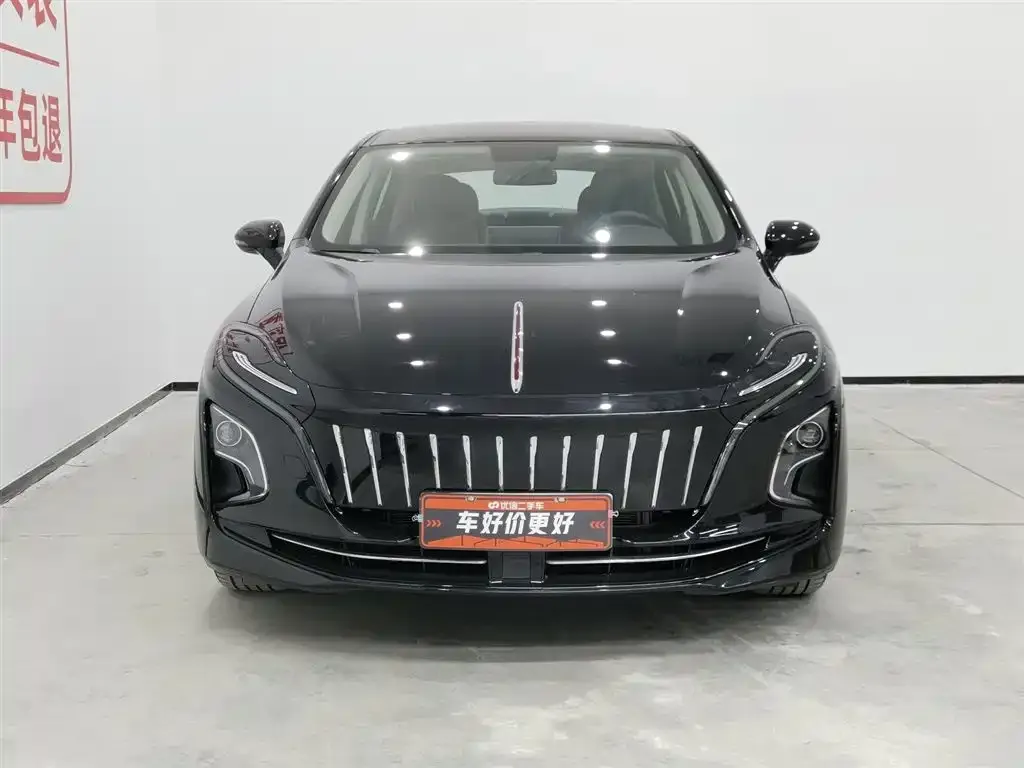 Hongqi E-QM5 2024 из CN, фото 3