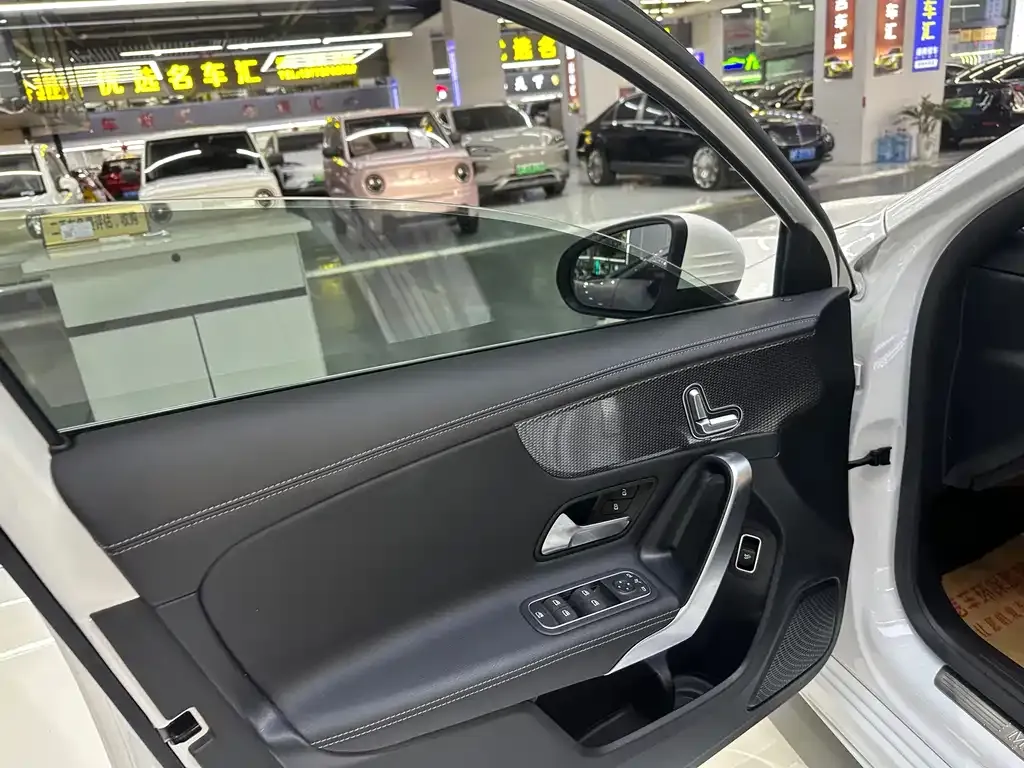 Mercedes-Benz A-Class 2021 из CN, фото 8