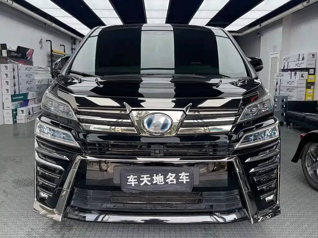 Toyota Vellfire 2022 из CN, фото 2