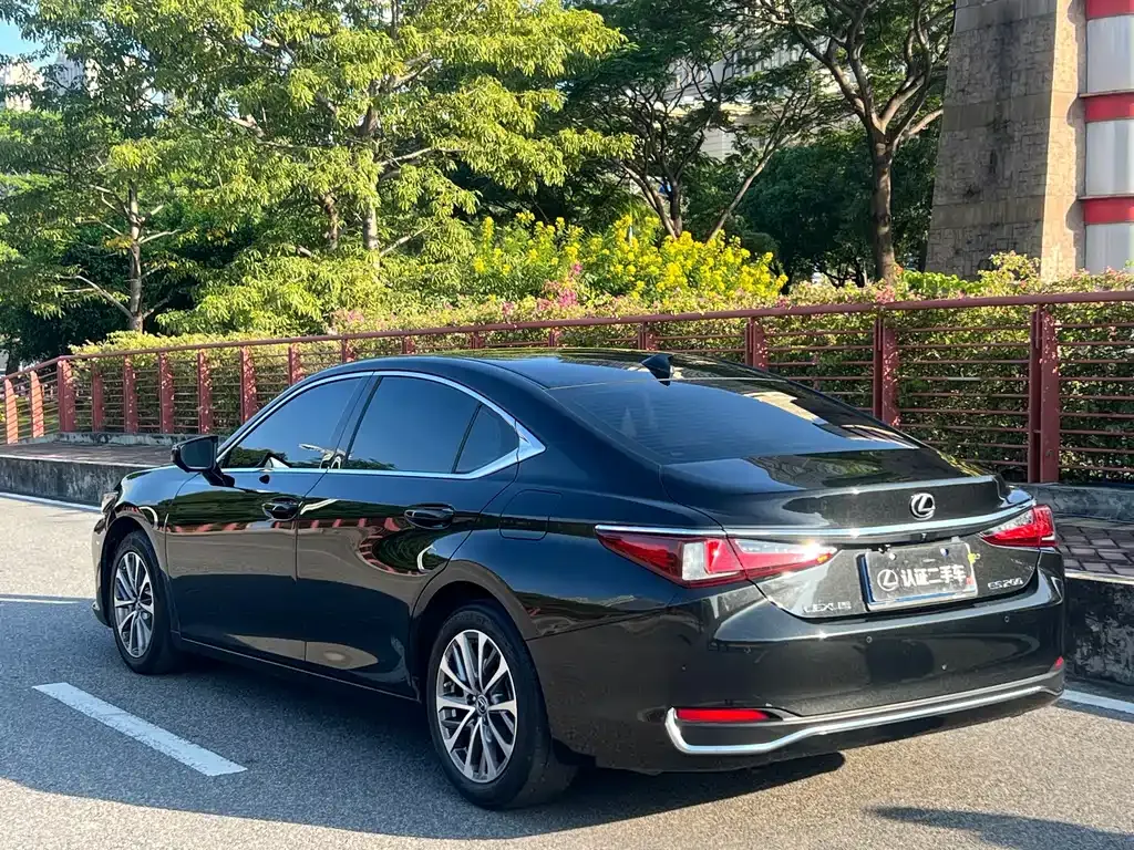 Lexus ES 2022 из CN, фото 5