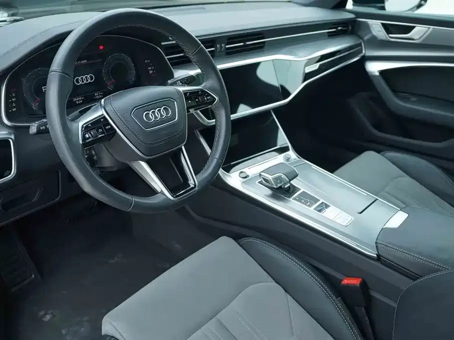 Audi A6L 2023 из CN, фото 10