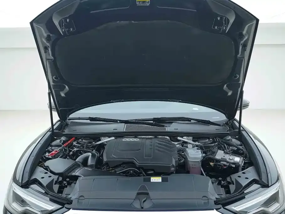 Audi A6L 2023 из CN, фото 7