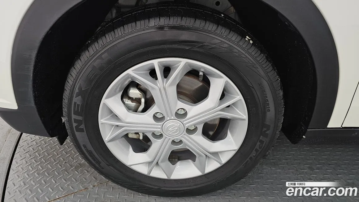 KG Mobility (Ssangyong) TIBOLI 2023 из KR, фото 5