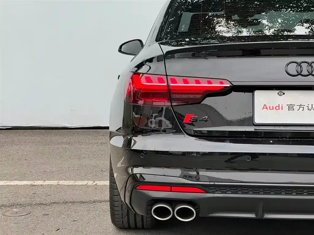 Audi S4 — фото 10