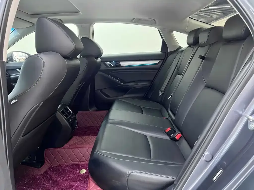 Honda Accord 2023 из CN, фото 3