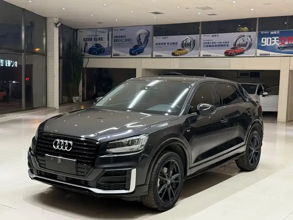 Audi Q2L 2021 из CN, фото 1