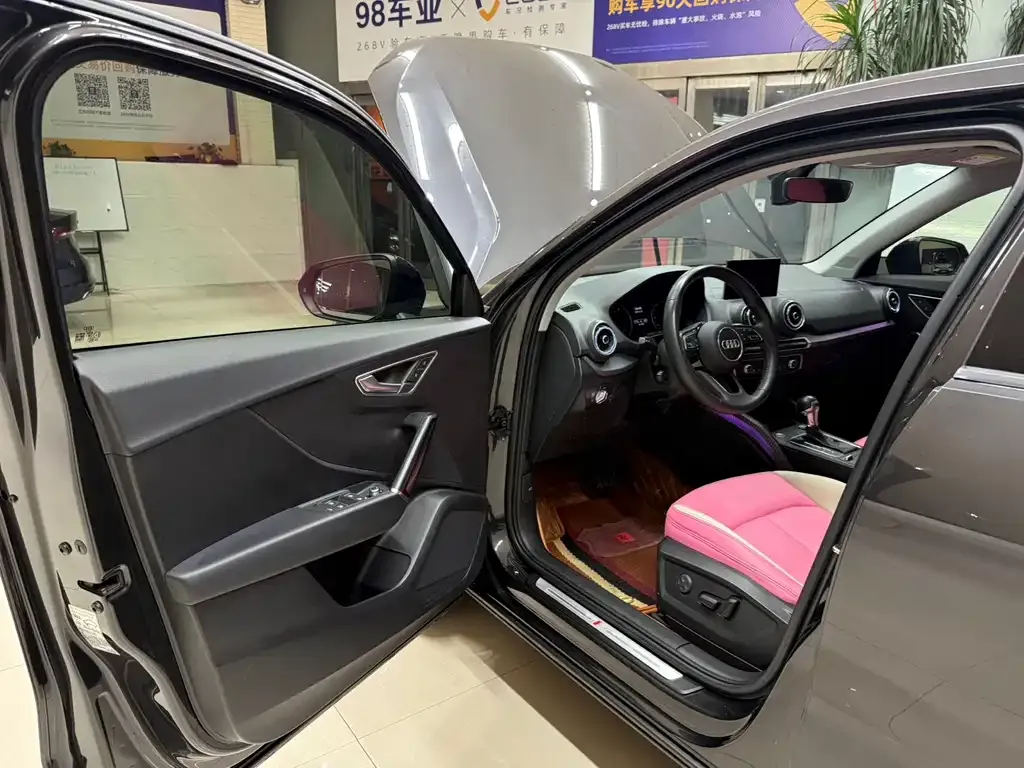 Audi Q2L 2021 из CN, фото 8