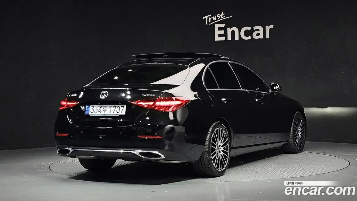 Mercedes-Benz C-Class 2024 из KR, фото 2