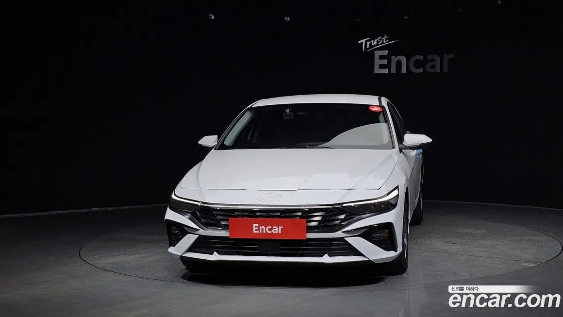 Hyundai AVANTE — фото 3