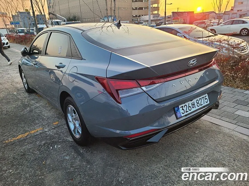Hyundai AVANTE — фото 4
