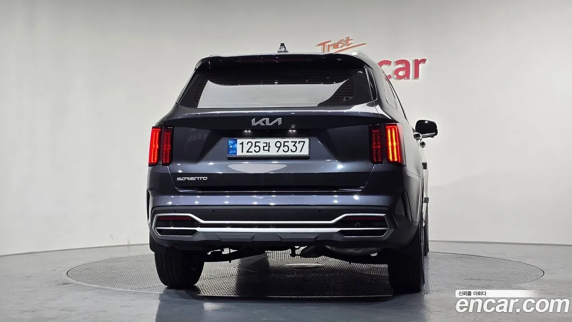 Kia Sorento — фото 4