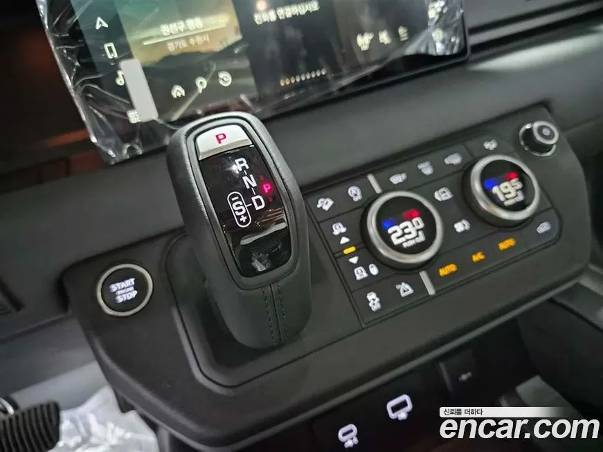 Land Rover Defender — фото 10