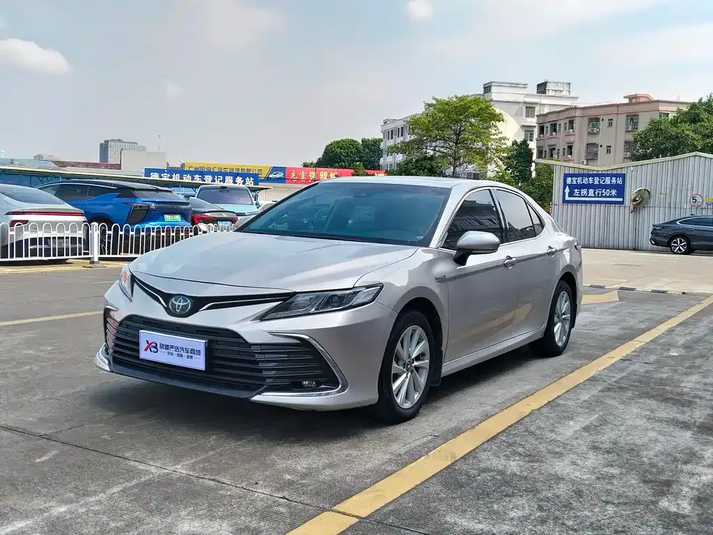 Toyota Camry 2021 из CN, фото 1