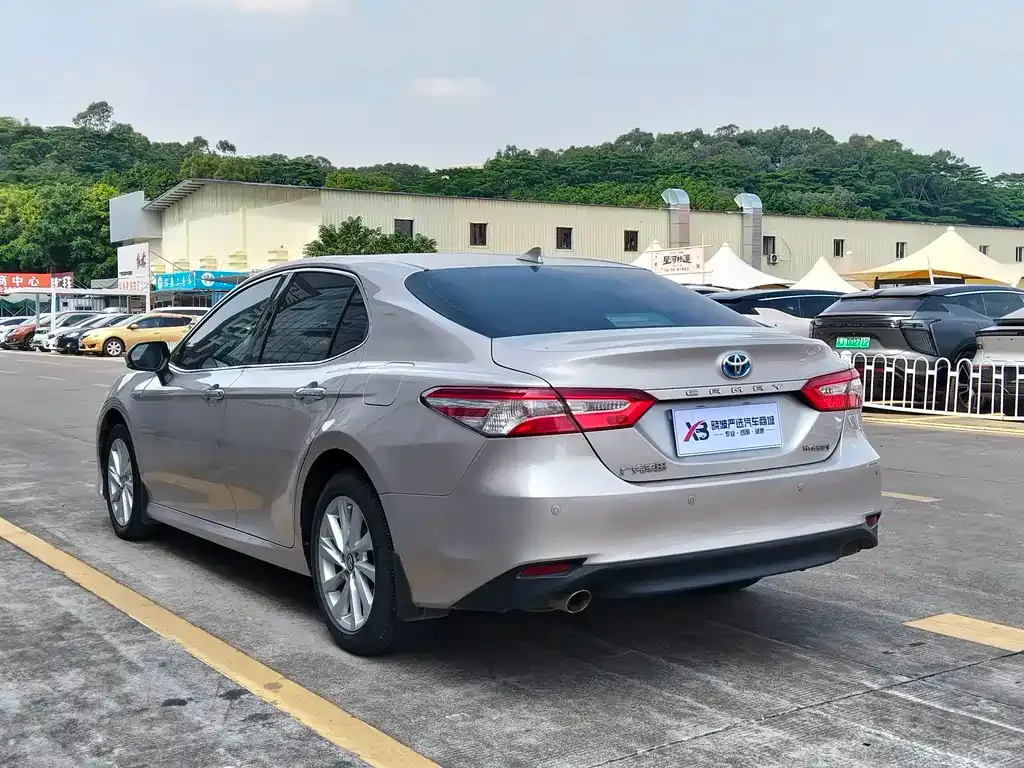 Toyota Camry 2021 из CN, фото 7