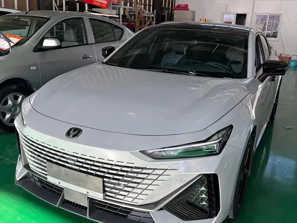 Changan UNI-V 2022 из CN, фото 1