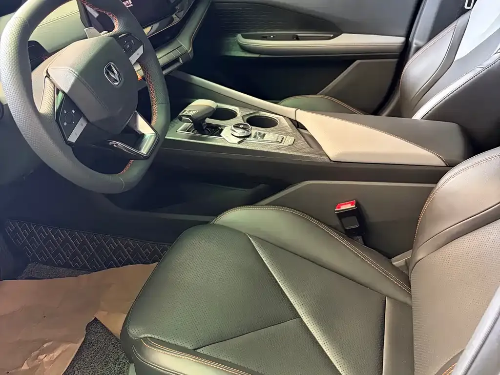 Changan UNI-V 2022 из CN, фото 5