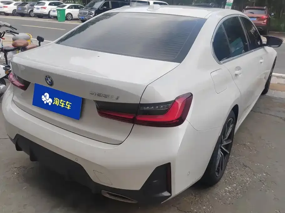 BMW 3 Series 2023 из CN, фото 3