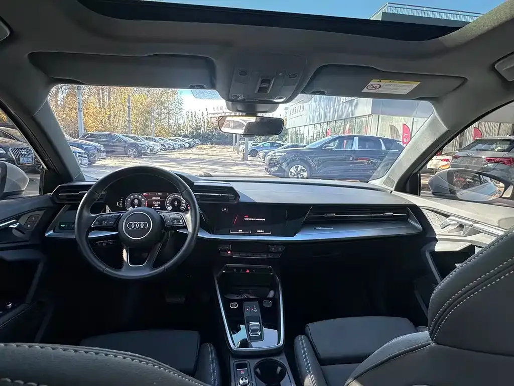 Audi A3 2024 из CN, фото 8