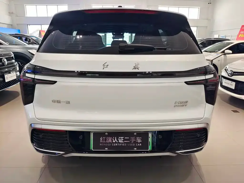 Hongqi HS3 PHEV — фото 4