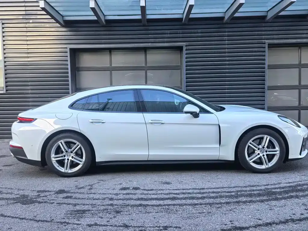 Porsche Panamera 2024 из CN, фото 4
