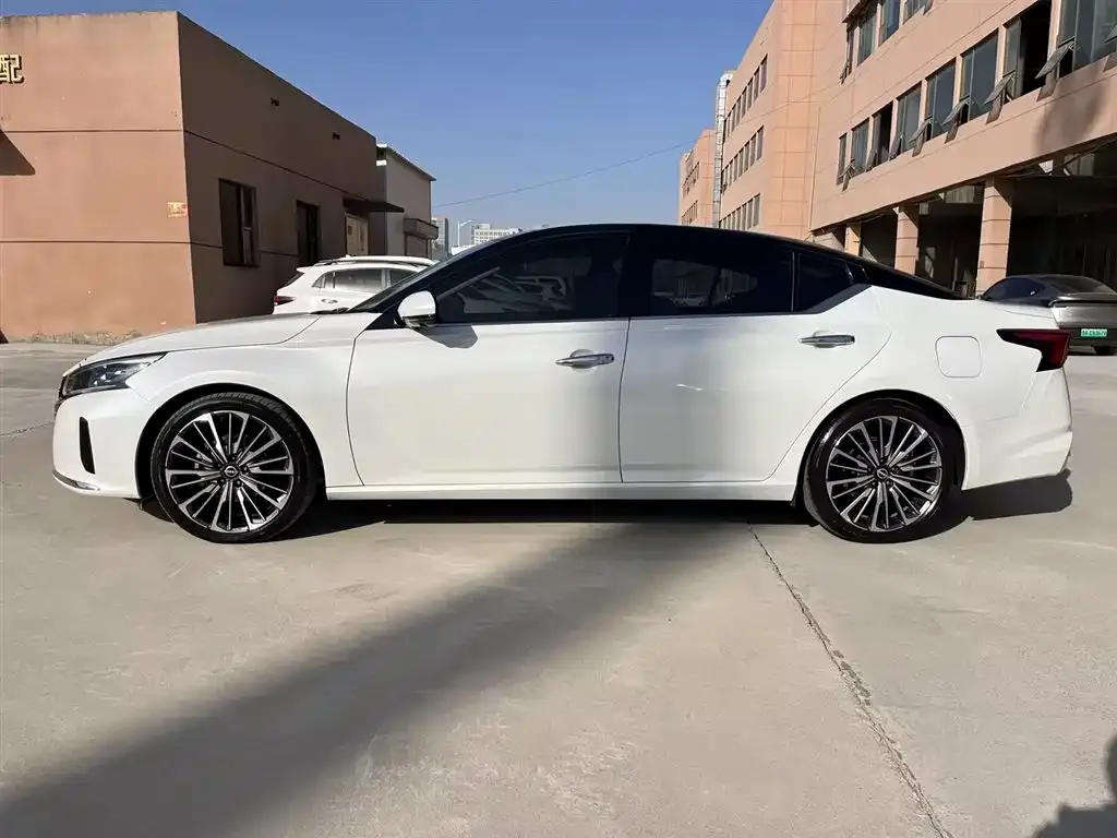 Nissan Teana 2022 из CN, фото 4