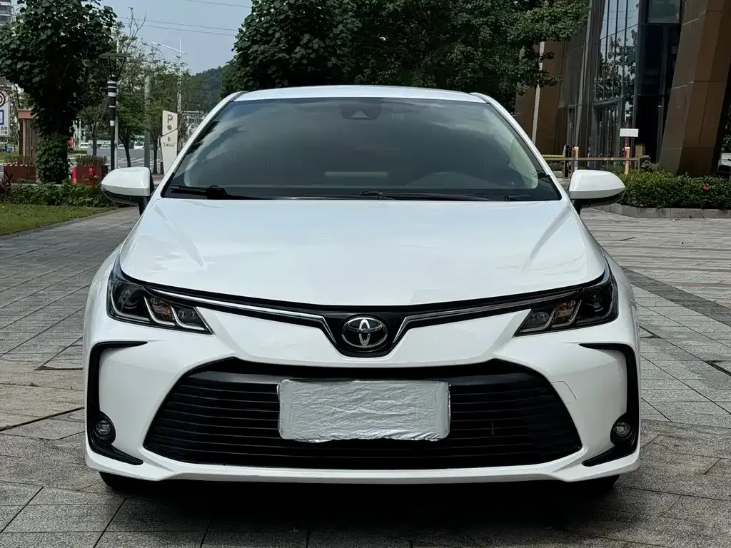 Toyota Corolla 2022 из CN, фото 2