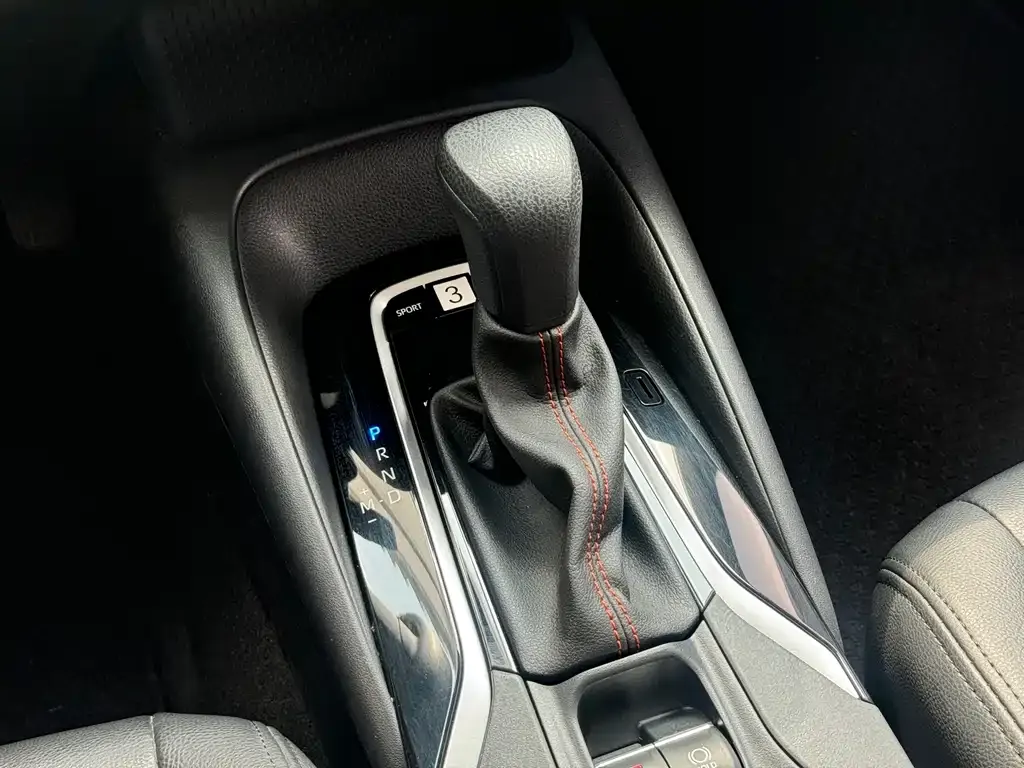 Toyota Corolla 2022 из CN, фото 8